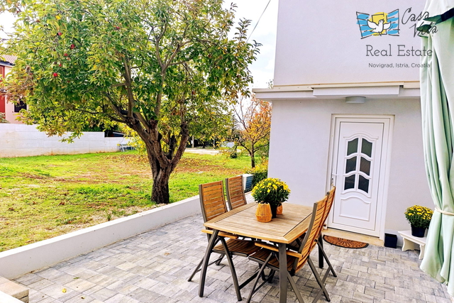 ISTRIA, NOVIGRAD - Small ground-floor apartment 500 m from the sea!
