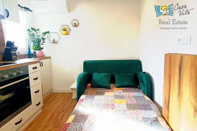 ISTRIA, NOVIGRAD - Small ground-floor apartment 500 m from the sea!