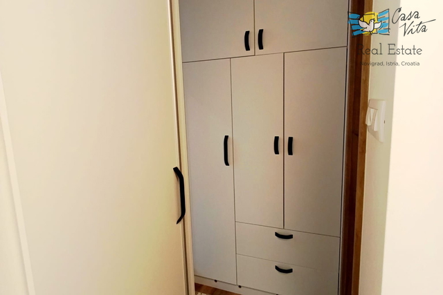 ISTRIA, NOVIGRAD - Small ground-floor apartment 500 m from the sea!
