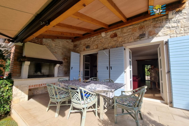 ISTRA, Poreč - Predivna dvojna kuća 1000m od mora!